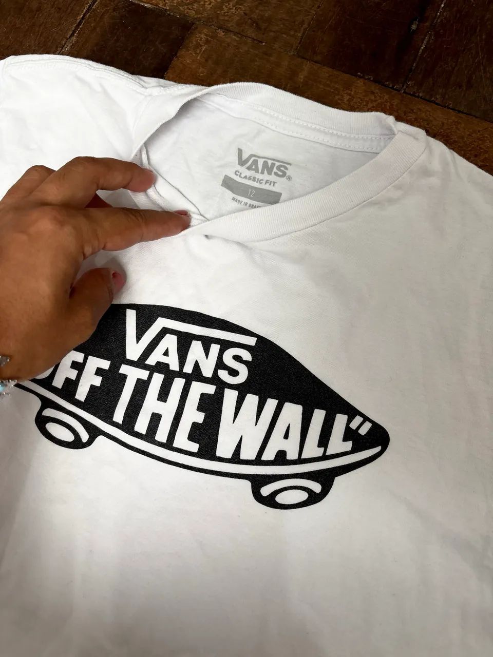 camiseta vans off the wall branca - Foto 5