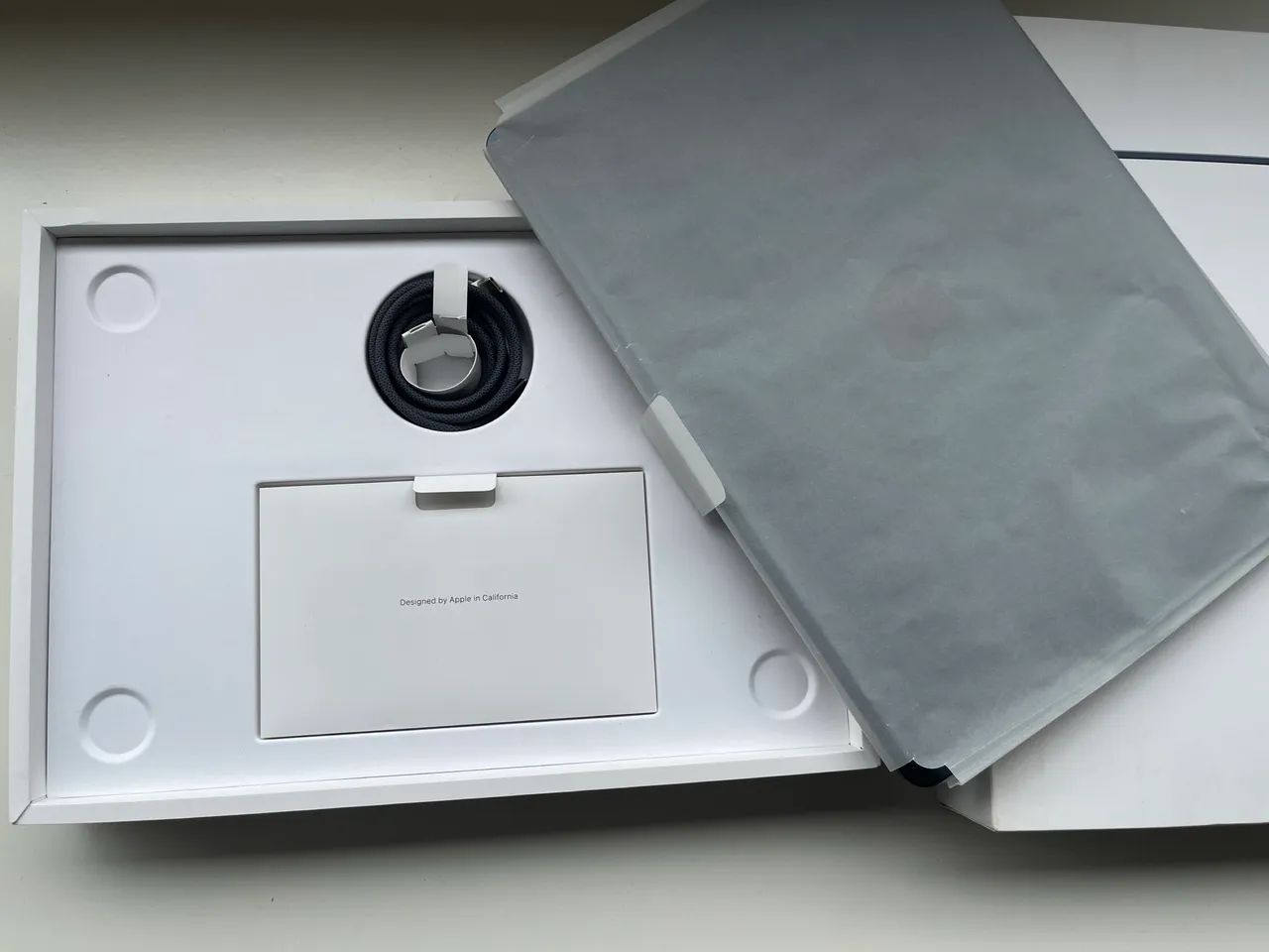 MacBook Air M3 13? 8GB 256GB Midnight - Impecável - Foto 3