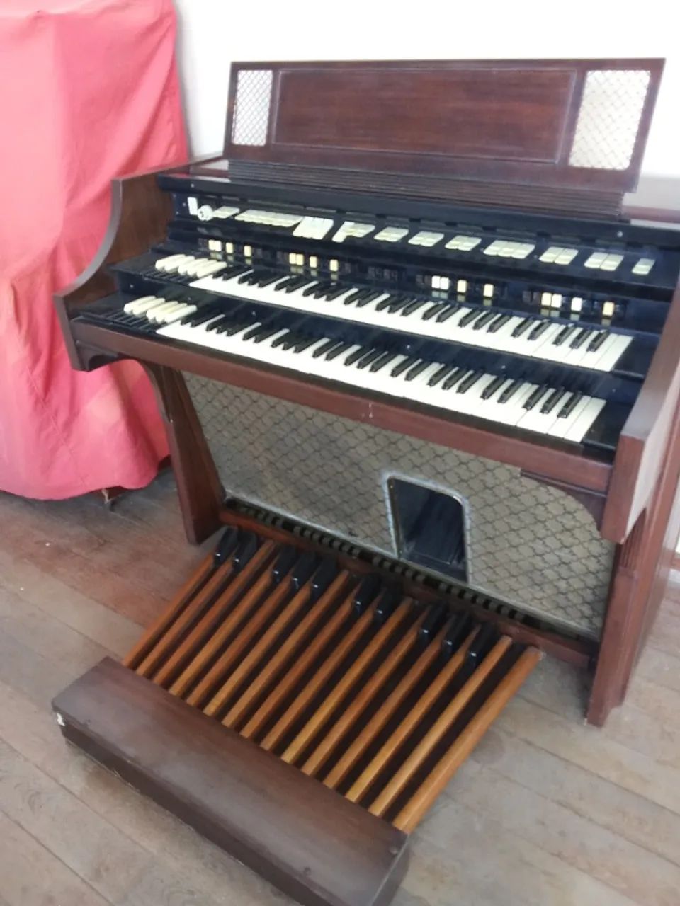 Órgão   Hammond   H 111