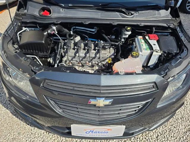 Chevrolet Onix JOY Hatch 1.0 8V Flex Mec. 4P 2019 - Foto 4