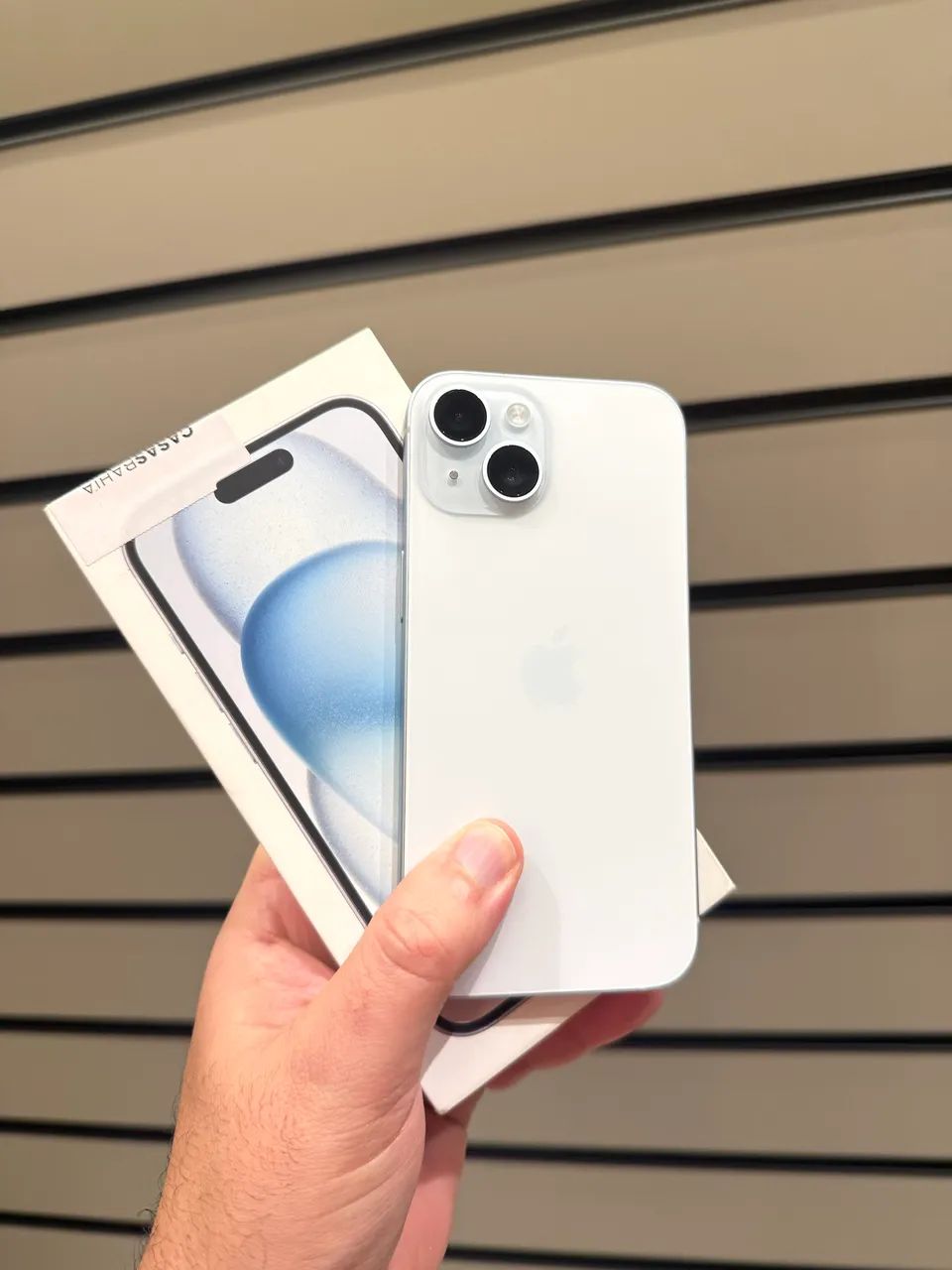 iPhone 15 azul com garantia Apple  - Foto 2