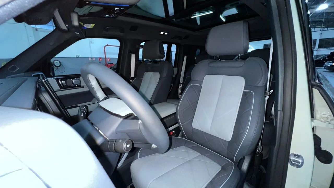 Denza B5 4WD, foto 16 de 20
