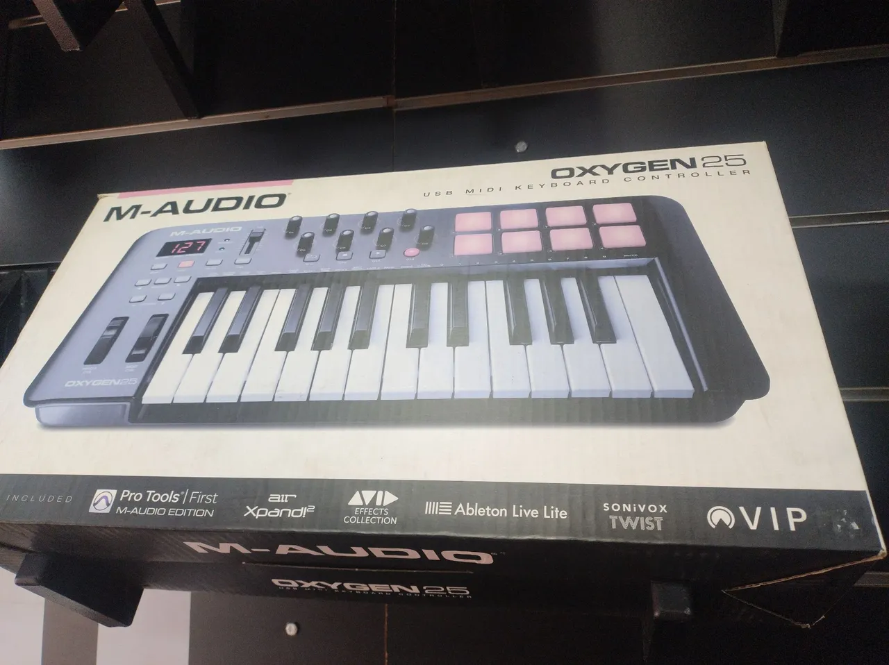 Controlador MIDI USB M Audio Axiom 49 - Instrumentos musicais