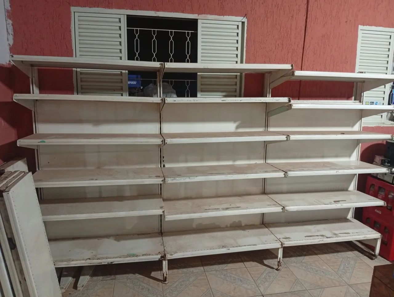 Gôndolas de aço 
