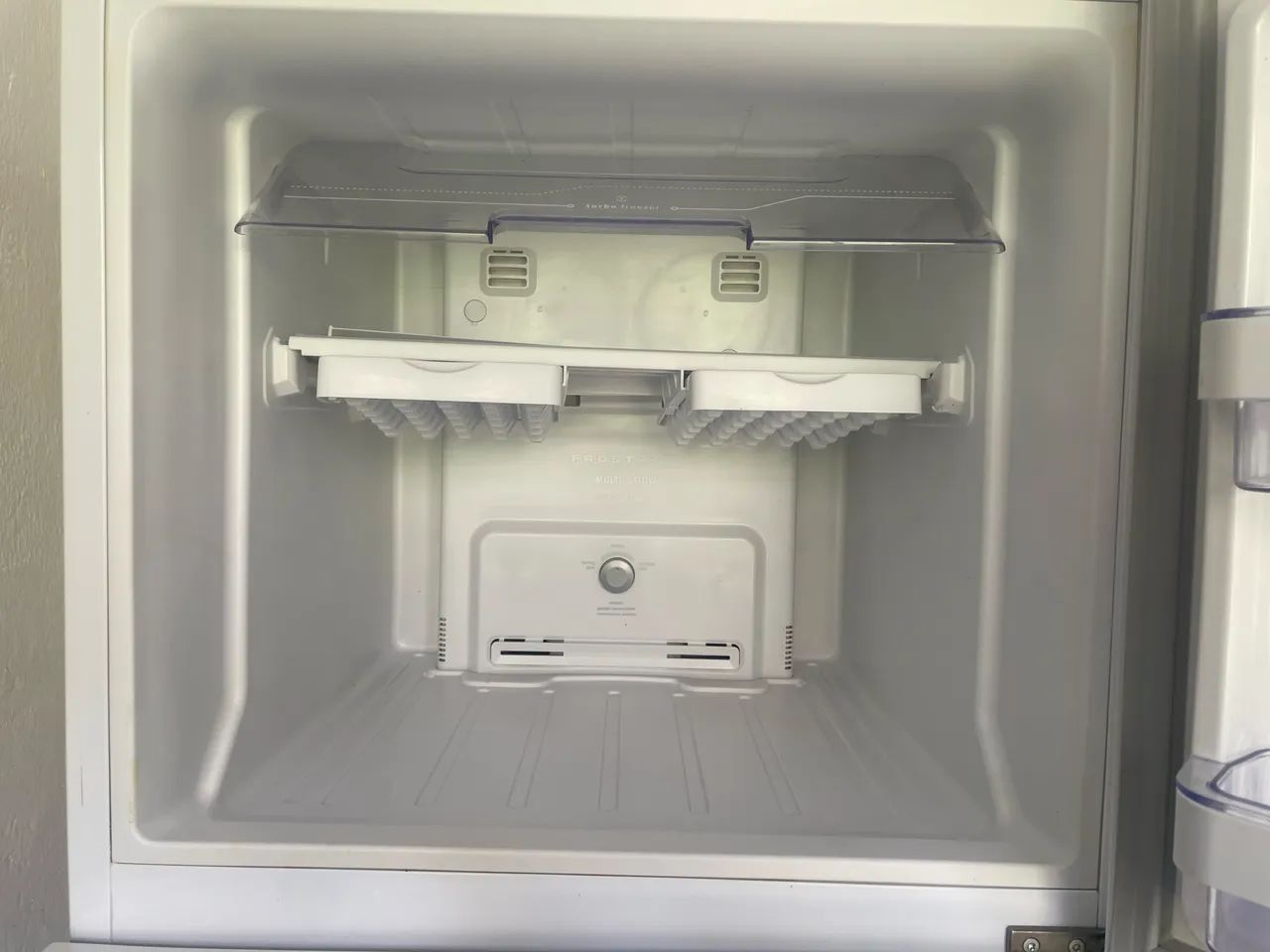 Geladeira Electrolux 382litros  - Foto 5