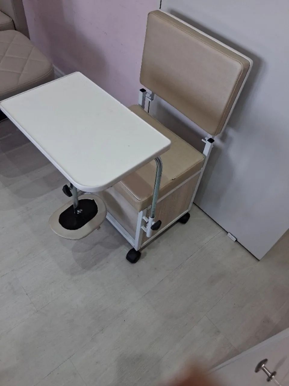 Mesinha Cirandinha Manicure 2 Gavetas