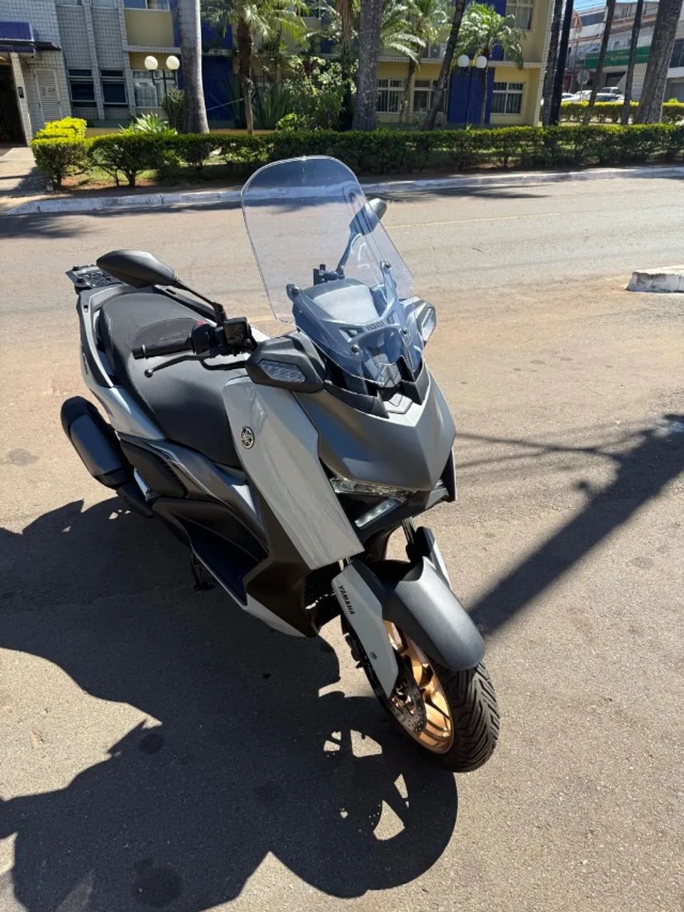 Xmax Connected 2026 cinza - Foto 3