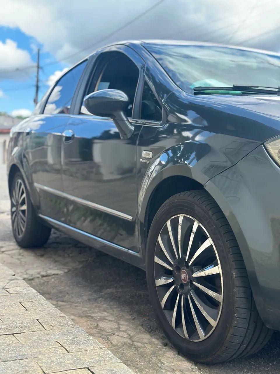 Fiat Linea Absolute 1.9/1.8 Flex Dualogic 4P 2011 - Foto 3
