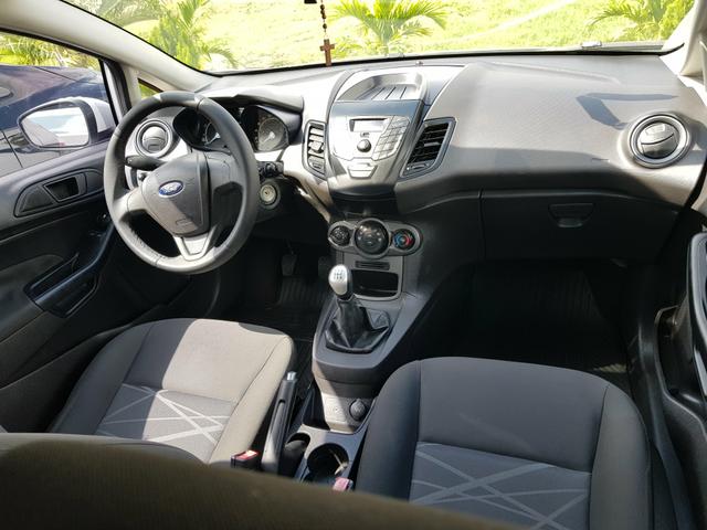 New fiesta 1.5 ano:2015 completinho novo - Foto 4