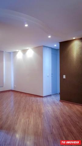 61 metros 02 quartos , 01 vaga todo no piso laminado e alguns planejado