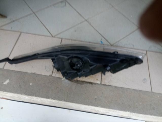 Farol new fiesta cromado - Foto 2