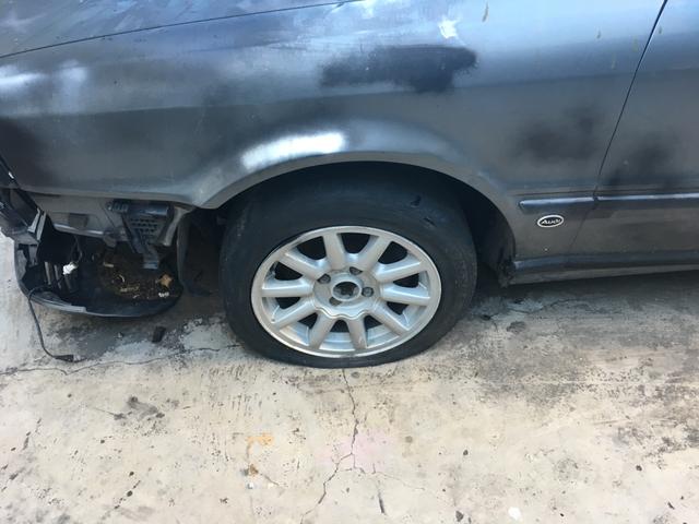 Pecas Audi A80 1995 SUCATA com motor e caixa de macha no lugar !! - Foto 11