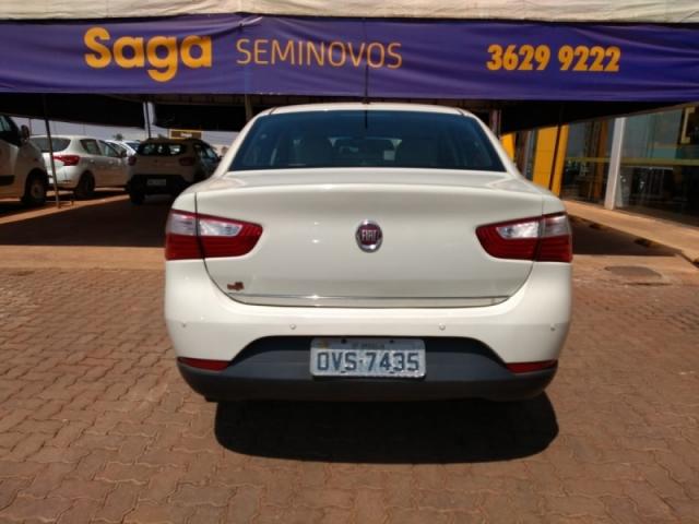 FIAT GRAND SIENA 1.6 MPI ESSENCE 16V 2015 - Foto 8
