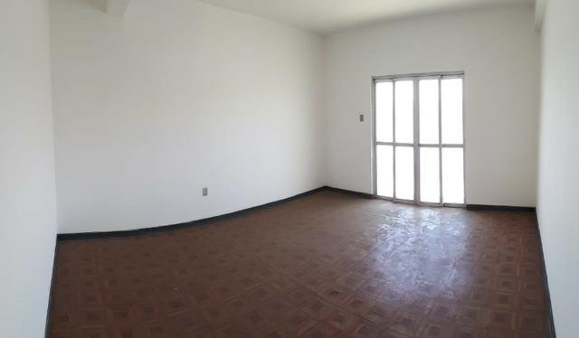 Alugo: Sala Estrada do Coco - Lauro de Freitas - Edf. Monsenhor Bicalho - Foto 9