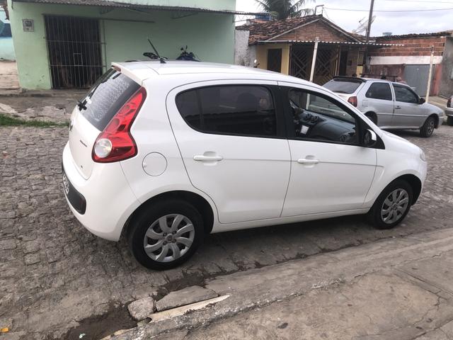 Fiat Palio 1.4 ATTRACTIVE 8V FLEX 4P MANUAL - Foto 4