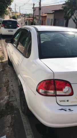 Vendo classic 1.0 completo 2014 - Foto 3