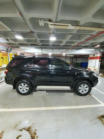 Toyota Hilux SW4 - 4x4 - 7 Lugares - Diesel - Aceita troca - Foto 5