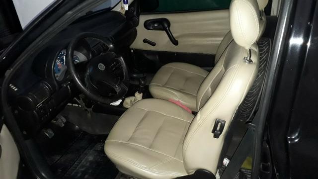 Pick corsa bem conservada ano 2003 troco também en carro fechado . Ops só não tem ar e