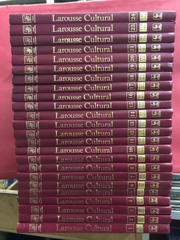 Enciclopedia Larousse Cultural completa com 24 volumes