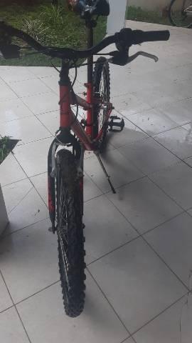 Vendo bicicleta caloi aro 24 - Foto 9
