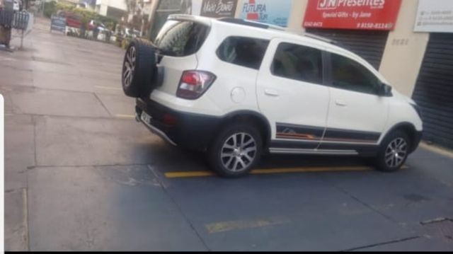 Chevrolet Spin Activ em perfeito estado - Foto 2