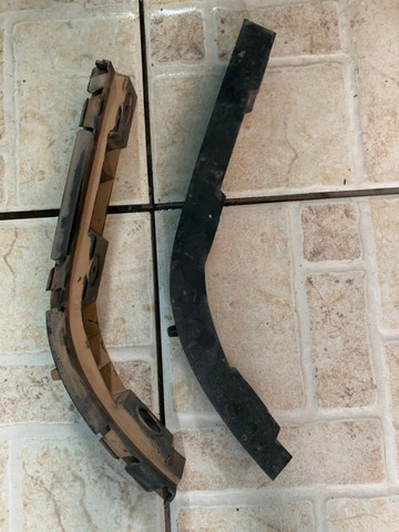 Par de guia traseira polaina vw saveiro g5/g6 original - Foto 4