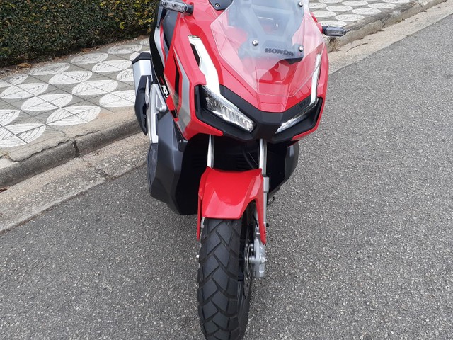 HONDA ADV