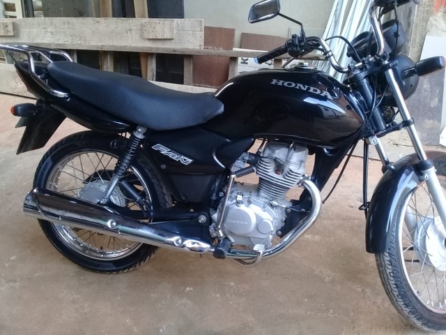 TITAN 125