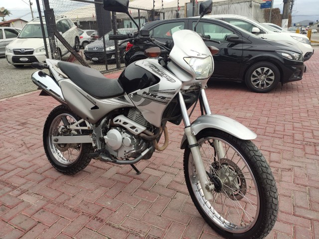 HONDA NX 400 FALCON