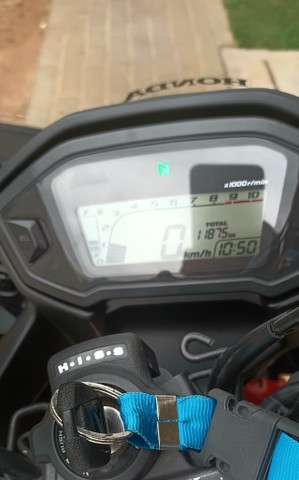 MOTO HONDA CRB500R