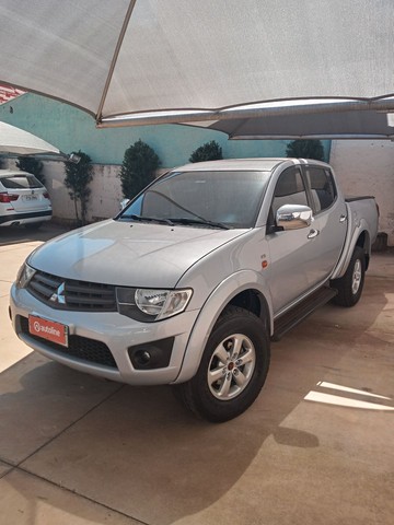 MITSUBISHI L200 TRITON 2.4 HLS FLEX 2013 MANUAL