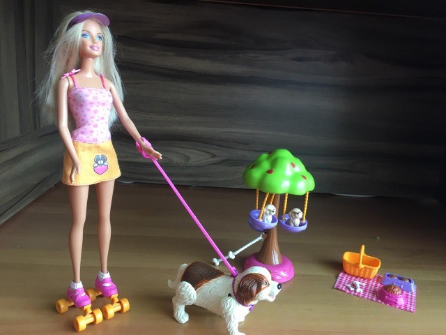 Bonecas Barbie e acessórios - Foto 2
