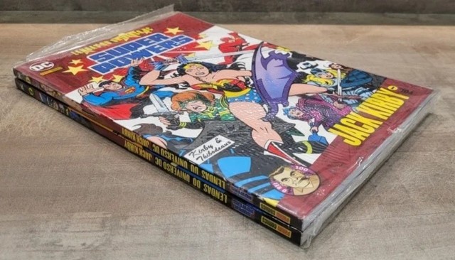 Hqs Super Powers Jack Kirby vol. 1 e 2 (lacrados) - Foto 2