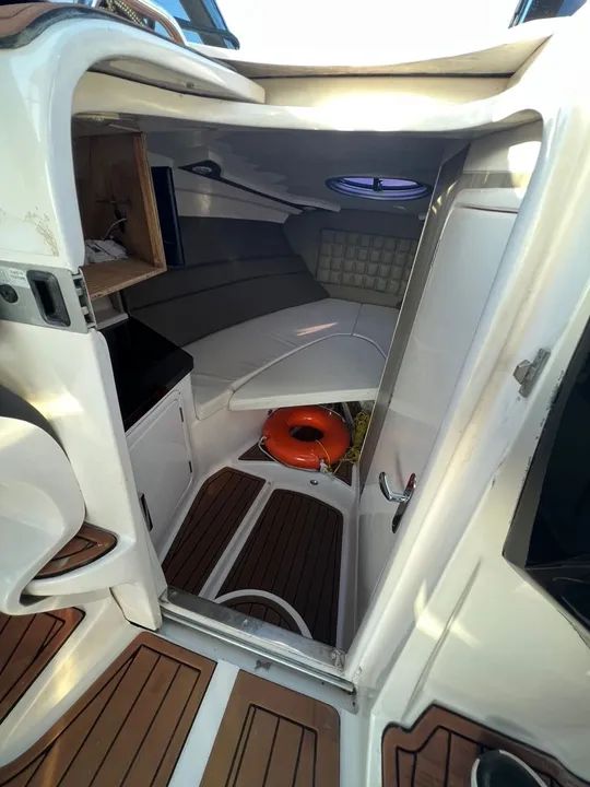 Lancha Royal Mariner 270 cabinada ano 2018. - Foto 4
