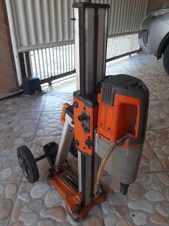 Máquina perfuratriz Husqvarna DM 340