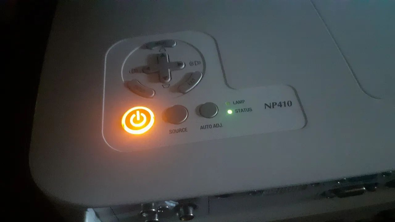 Projetor NP410G - Usado - Foto 2