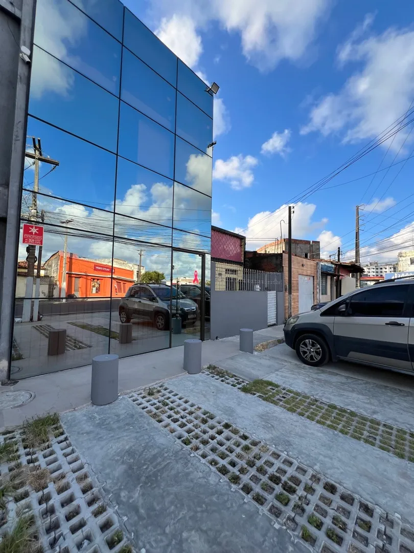 AB - Salas Comerciais próximo do INSS da Av. Dona Constança