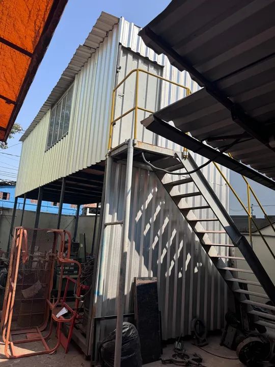 Estrutura tipo container