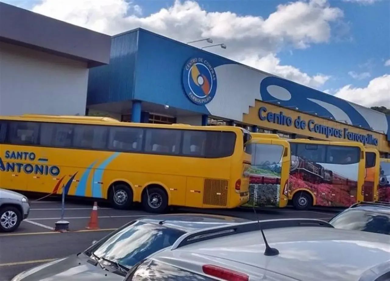 Sala(loja) no piso superior com 18,38 m. Excelente ponto comercial, Centro de Compras Farr - Foto 3