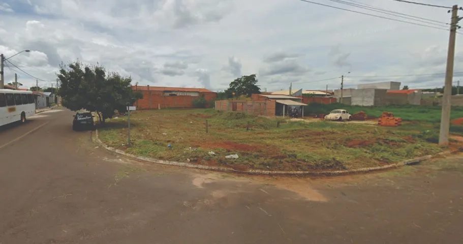 LOTE DE ESQUINA EM DOBRADA/SP (308,50m²)