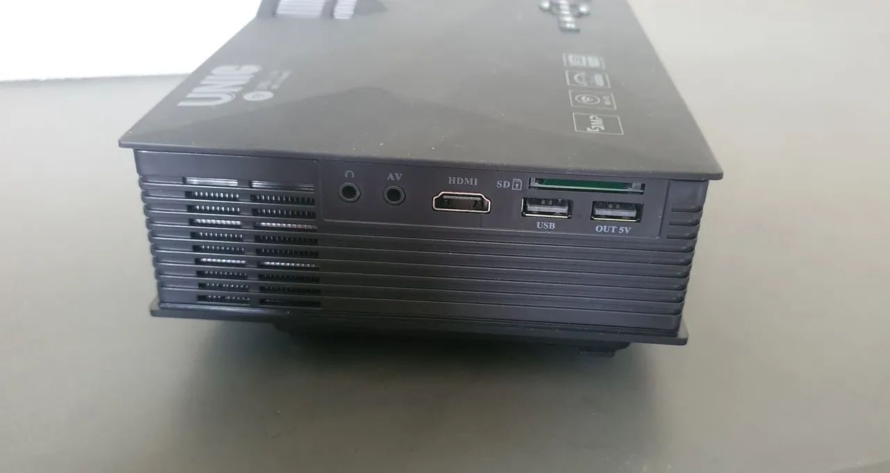 Projetor Multimídia UNIQ UC68 - Foto 3