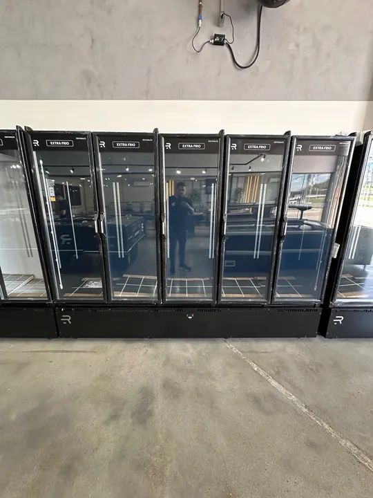 Auto serviço 5 portas extra frio full Balck - refrimate 