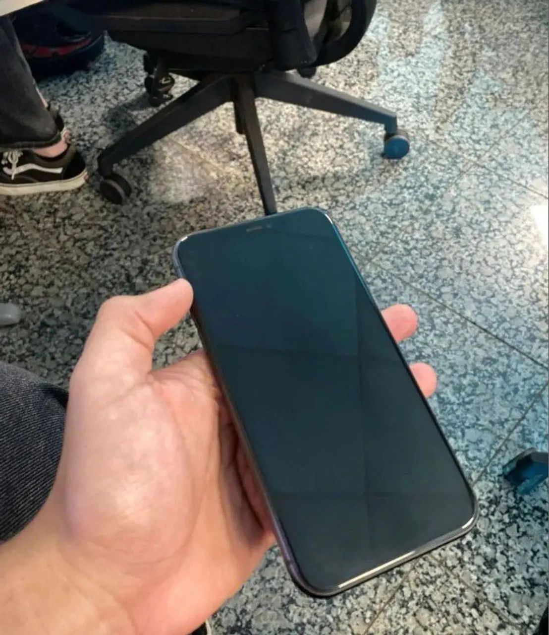 Vendo tela do xr nova sem nenhum arranhão 