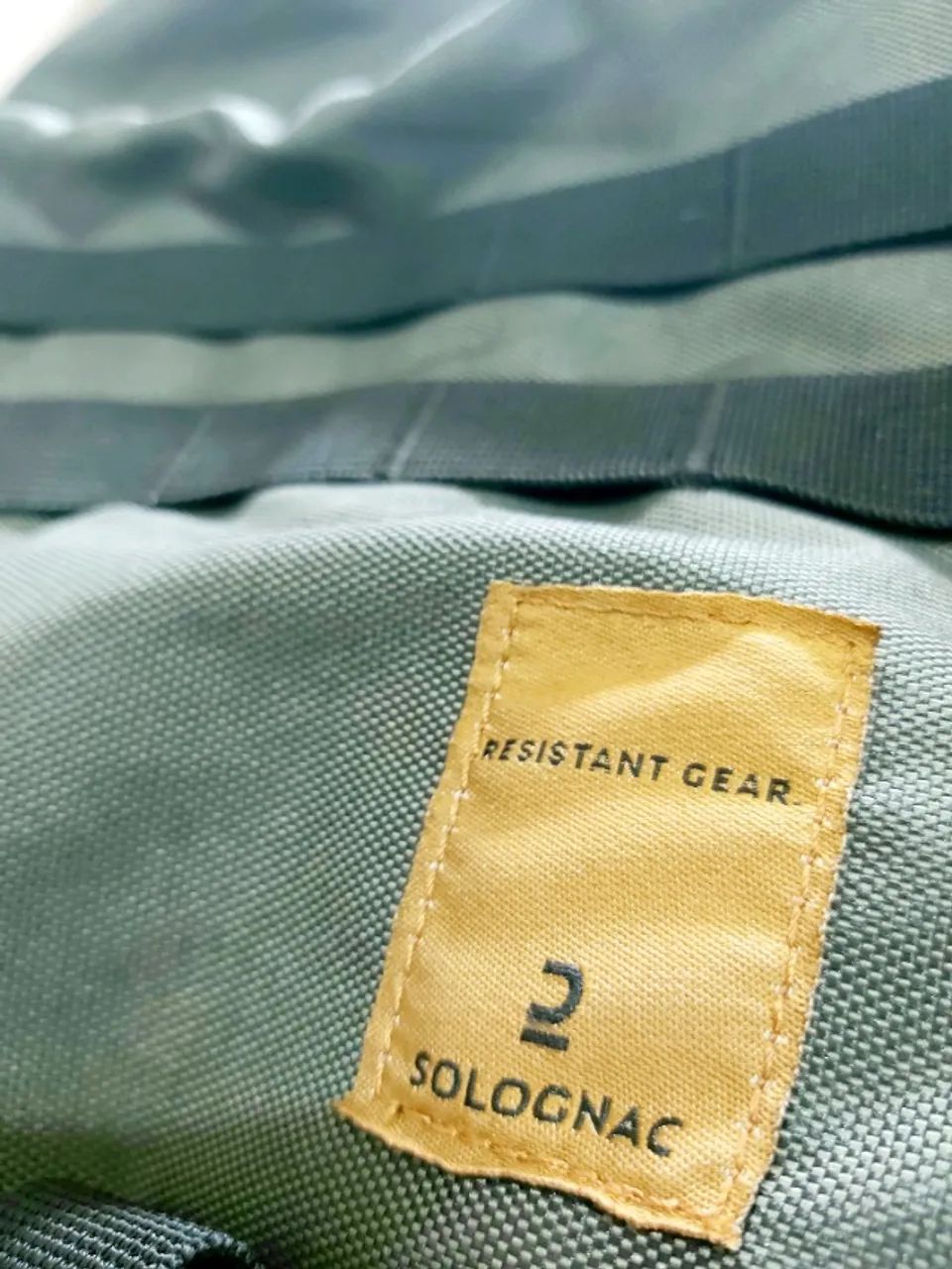 Mochila Urbana - 20 Litros Marca Solognac Em Ótimo Estado (Usado) - Foto 3