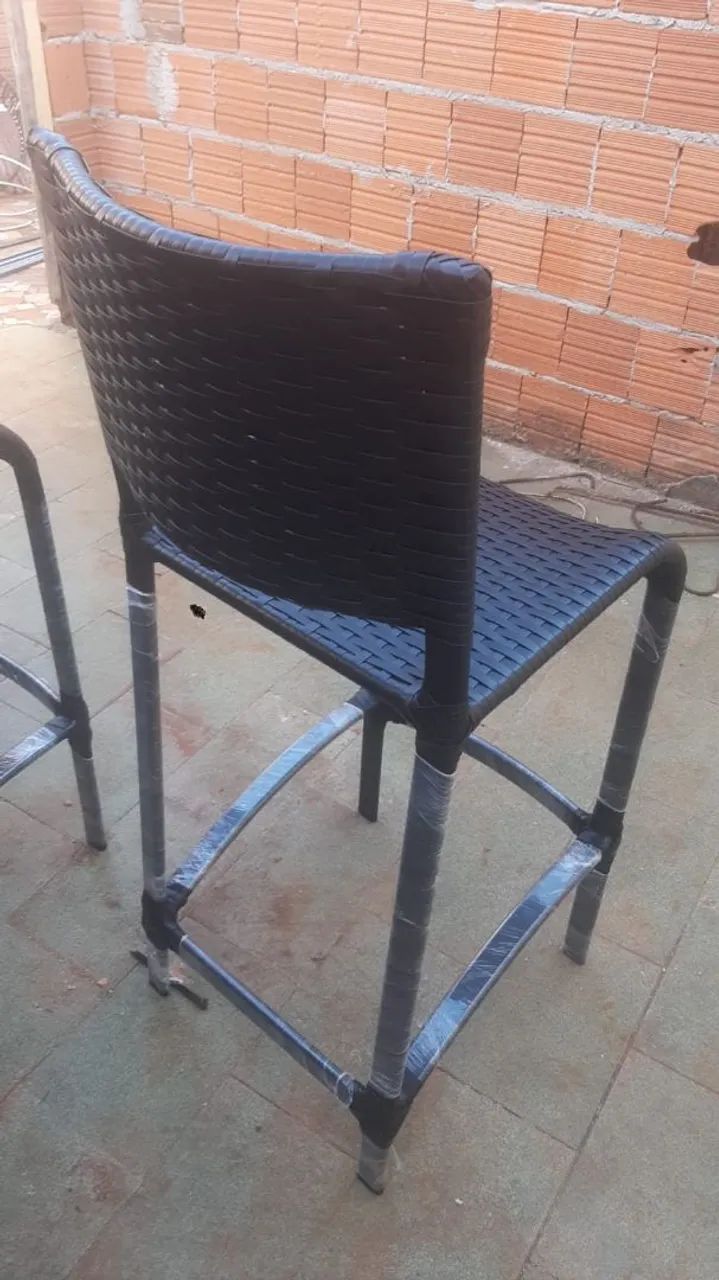 Banquetas em alumínio e fibra sintética  - Foto 5