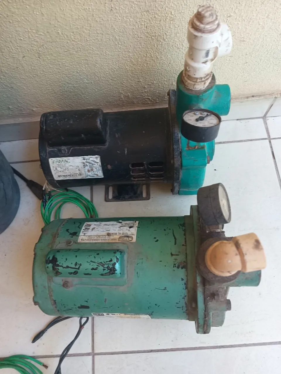 Bombas D'água Famac e Wega