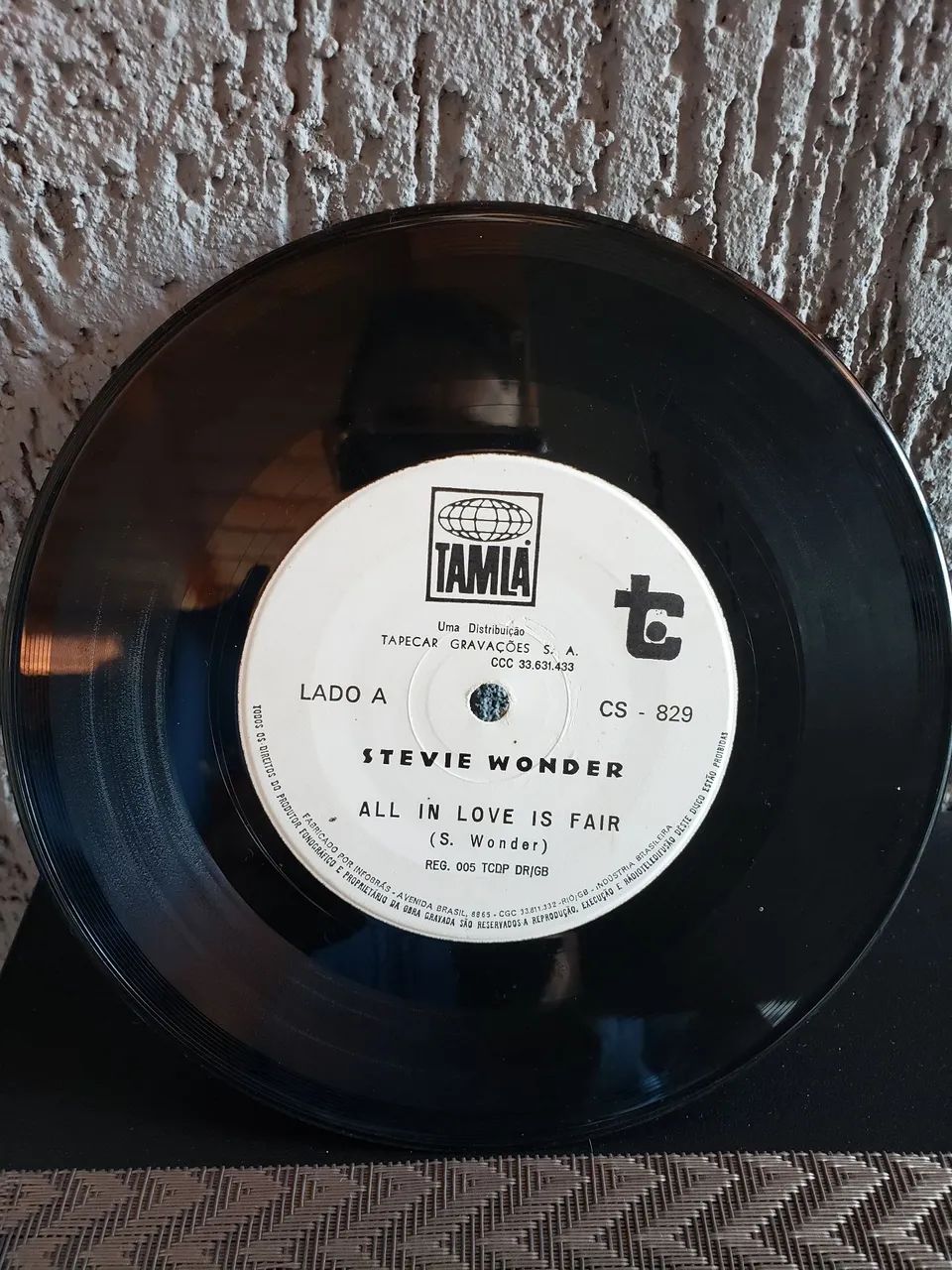 Disco de vinil pequeno / Stevie Wonder.