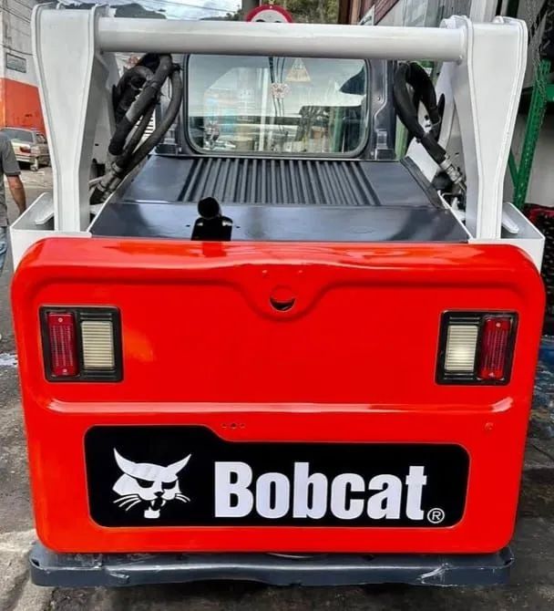 Mini carregadeira bobcat s570 ano 2015 - Foto 3