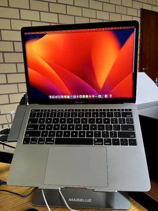 macbook pro 2017 128gb