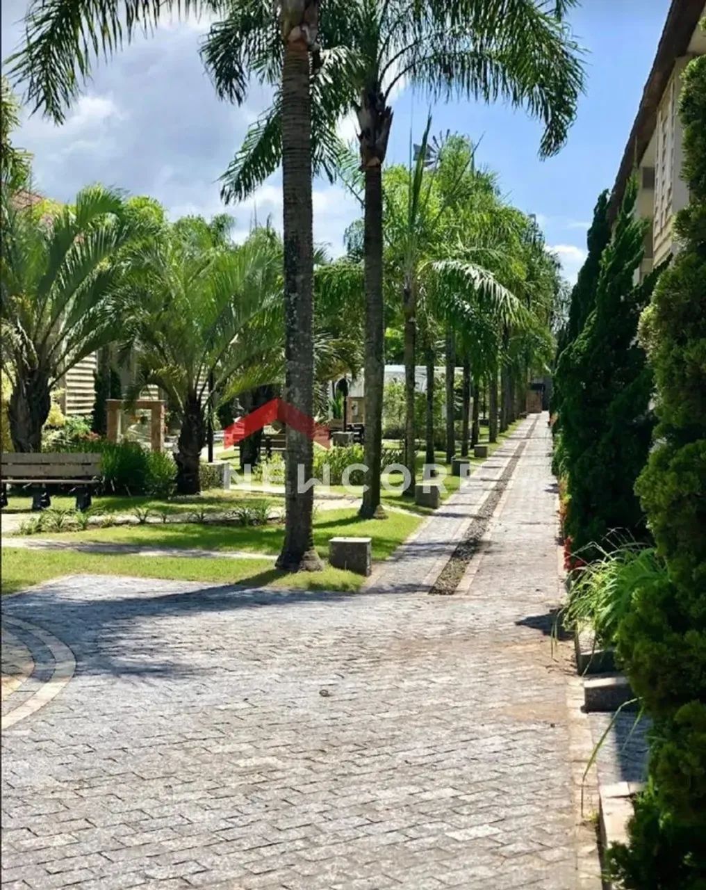 Casa de condomínio em Avenida Ubirajara Keutenedjian - Mirim - Praia Grande/SP